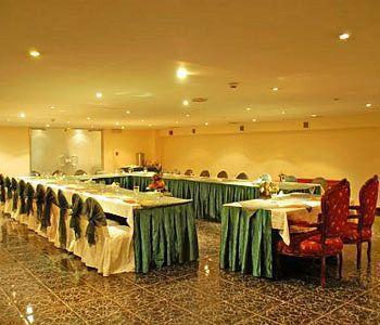 Region Hotel Аман Екстериор снимка