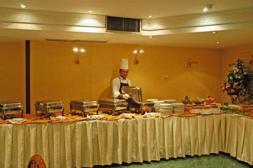 Region Hotel Аман Екстериор снимка